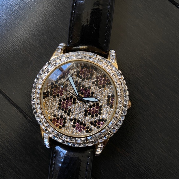 Watch with Rhinestones Detail - Picture 3 of 5
